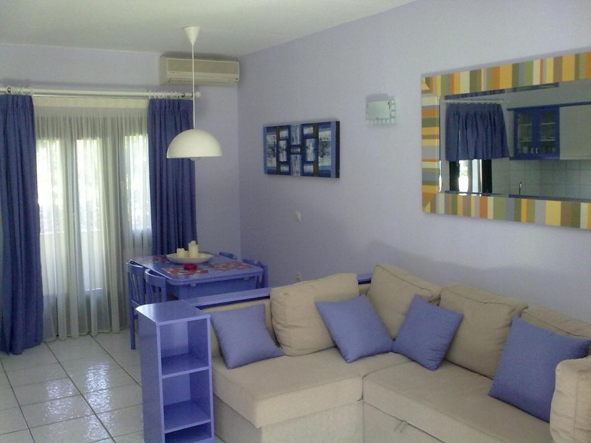 Elia Apartments Afytos Cameră foto