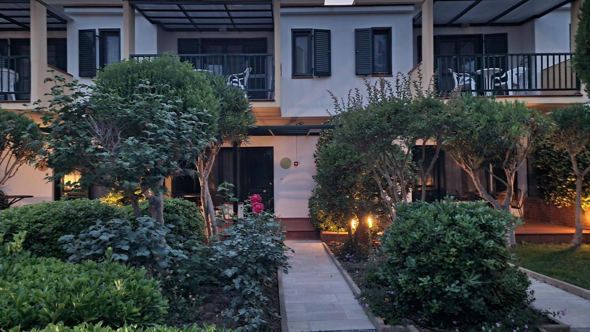 Elia Apartments Afytos Exterior foto